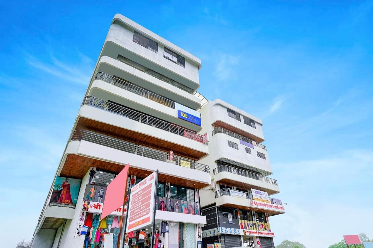 Hotel Bhakti Inn Nashik Bagian luar foto